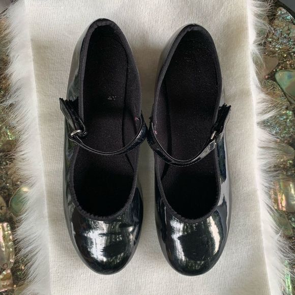*SALE* EUC Tap Shoes!  LETS DANCE! - Picture 2 of 16